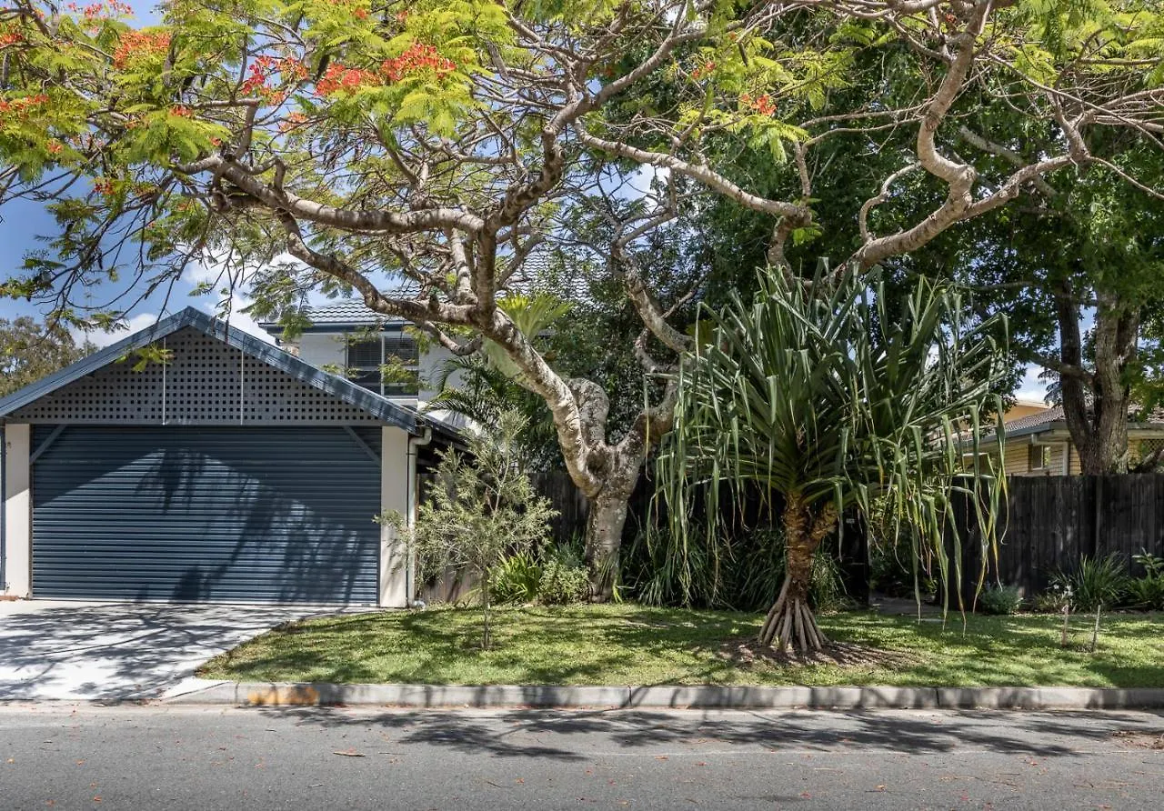Holiday home Beachside Cheerful 5 Bedroom Home Gold Coast